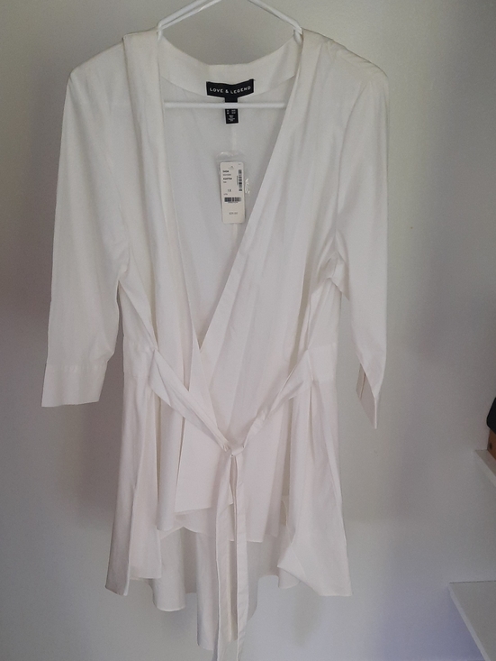 Love & Legend Tops - Love & Legend NWT 1X White Draped Tie-Front Tunic Shirt
